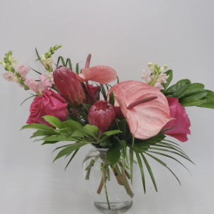 valentine's day arrangement